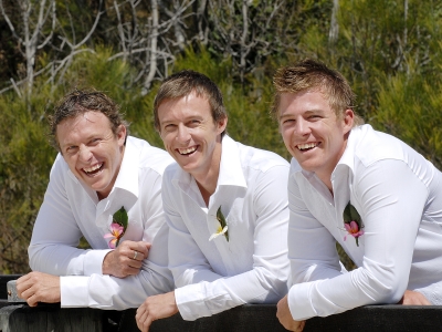 gold-coast-relaxed-groomsmen