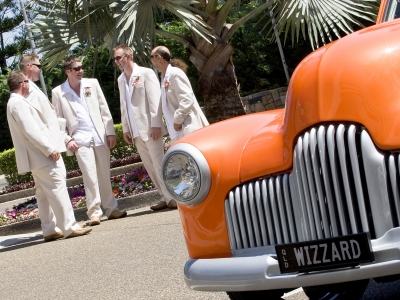 groommen-vintage-car