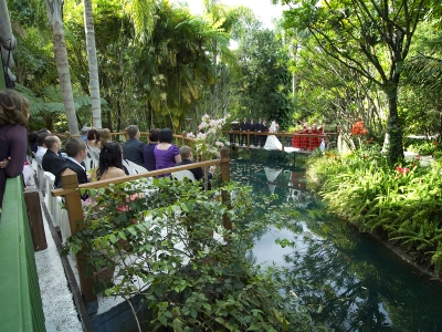 Amore-Gardens-service