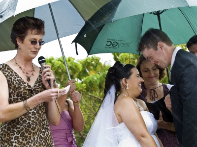 gold-coast-rainy-wedding