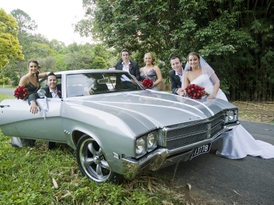 classic-car-Bridal-Party
